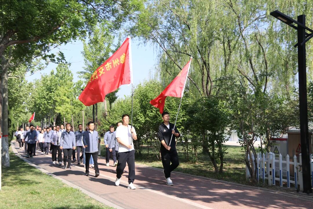 五一健步行2.jpg